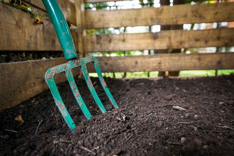 Garden Mix or Aged Compost? - Soil Kings - Bulk Landscape Supplies Calgary